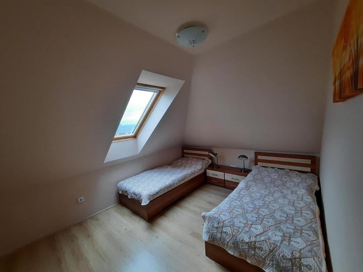 Oereghegy Vendeghaz Apartment เอ็กแกร์ซาโลก ภายนอก รูปภาพ